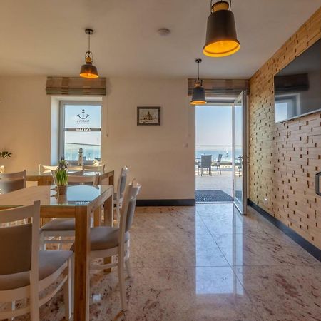 Marina Pallatium Premium Floor คาเมียน โปมอร์สกี ภายนอก รูปภาพ